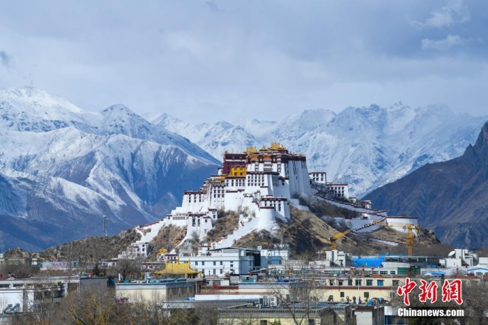 资料图:西藏拉萨,布达拉宫风景如画。a target='_blank' href='/'/a记者 贡嘎来松 摄 资料图:西藏拉萨,布达拉宫风景如画。a target='_blank' href='/'/a记者 贡嘎来松 摄
